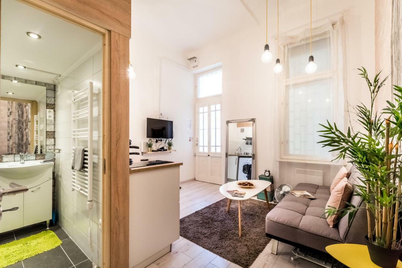 Bpr Little Attractico Apartment Будапеща Екстериор снимка