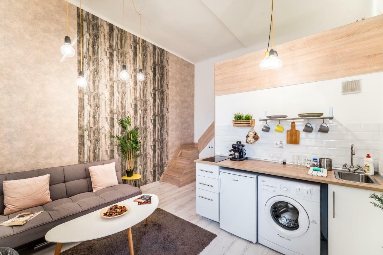 Bpr Little Attractico Apartment Будапеща Екстериор снимка